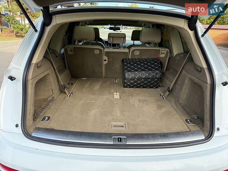 Внедорожник / Кроссовер Audi Q7 2009 в Тернополе