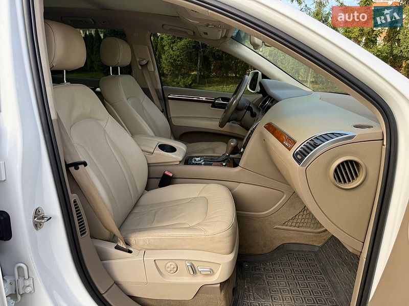 Внедорожник / Кроссовер Audi Q7 2009 в Тернополе