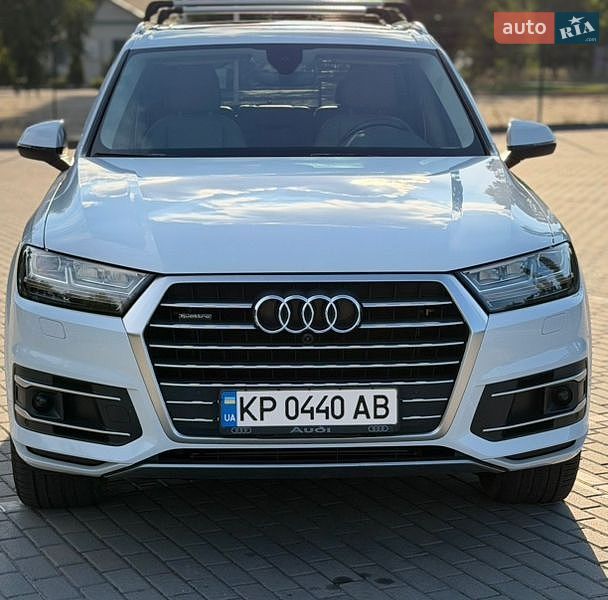 Внедорожник / Кроссовер Audi Q7 2018 в Запорожье