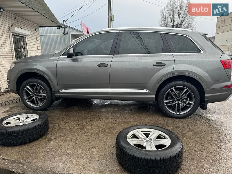 Audi Q7 2016