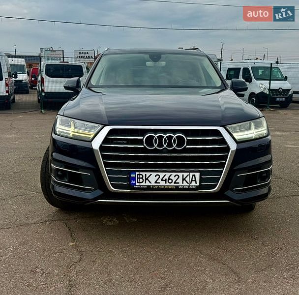 Внедорожник / Кроссовер Audi Q7 2016 в Киеве