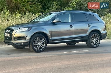 Audi Q7  2012