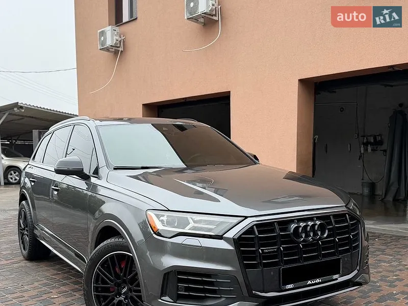 Audi Q7