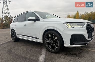 Audi Q7  2021