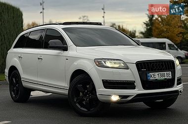 Audi Q7  2013