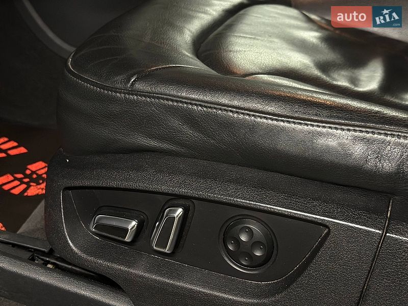Внедорожник / Кроссовер Audi Q7 2013 в Киеве
