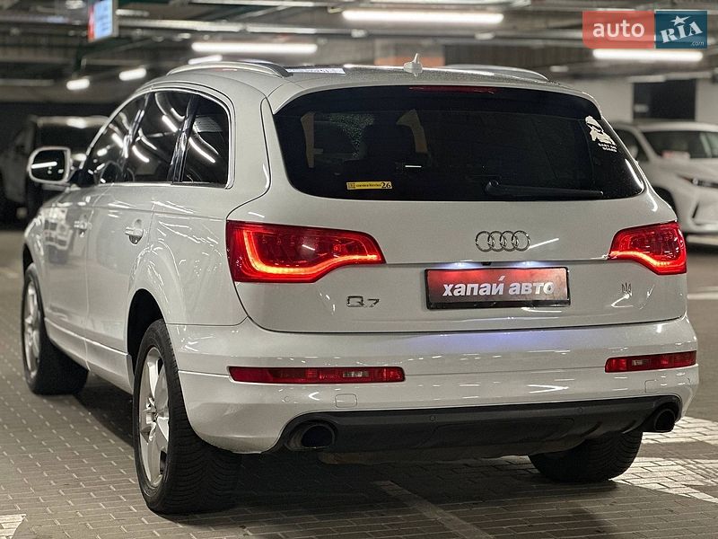 Внедорожник / Кроссовер Audi Q7 2013 в Киеве