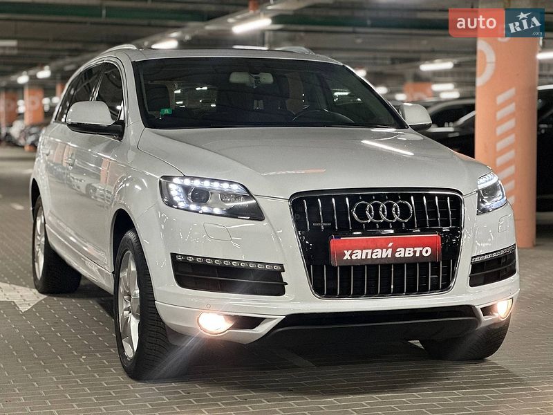 Внедорожник / Кроссовер Audi Q7 2013 в Киеве