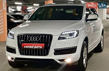 Audi Q7  2013