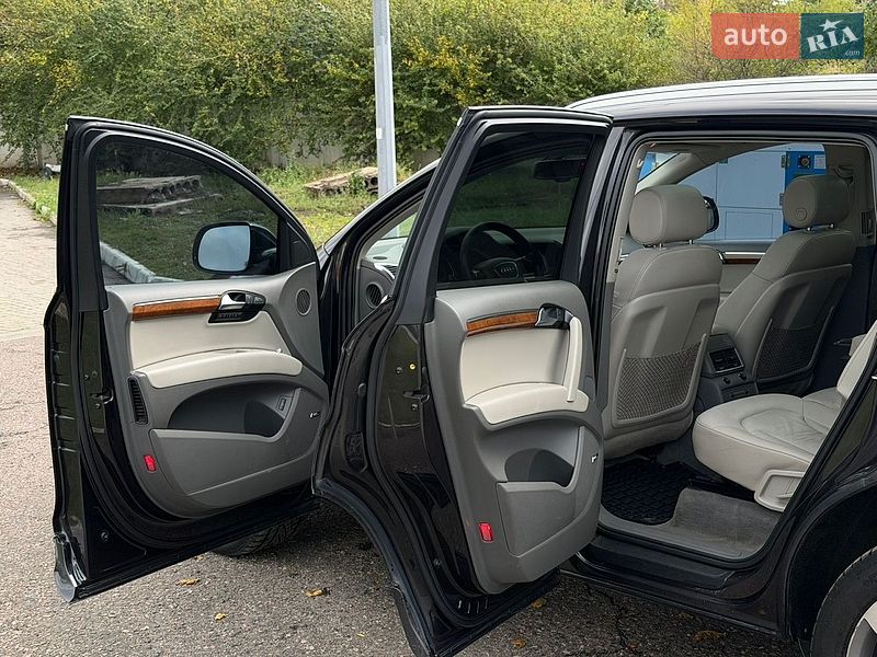 Позашляховик / Кросовер Audi Q7 2013 в Одесі фото 49 Позашляховик / Кросовер Audi Q7 2013 в Одесі