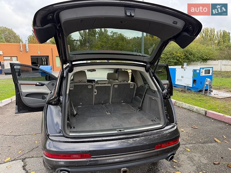 Позашляховик / Кросовер Audi Q7 2013 в Одесі фото 67 Позашляховик / Кросовер Audi Q7 2013 в Одесі