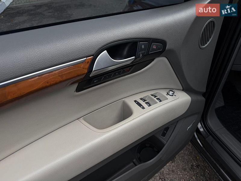 Позашляховик / Кросовер Audi Q7 2013 в Одесі фото 86 Позашляховик / Кросовер Audi Q7 2013 в Одесі
