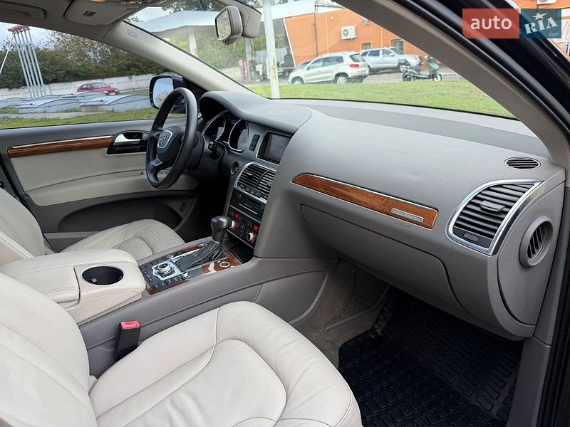 Позашляховик / Кросовер Audi Q7 2013 в Одесі фото 88 Позашляховик / Кросовер Audi Q7 2013 в Одесі