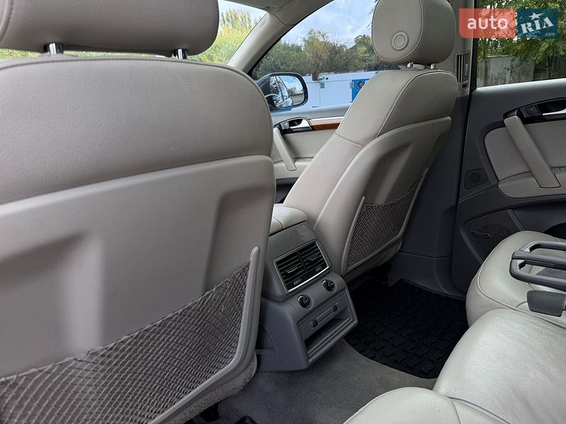 Позашляховик / Кросовер Audi Q7 2013 в Одесі фото 90 Позашляховик / Кросовер Audi Q7 2013 в Одесі