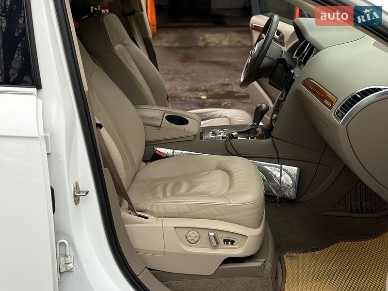Позашляховик / Кросовер Audi Q7 2010 в Черкасах