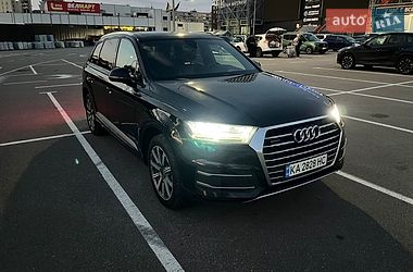Audi Q7  2016