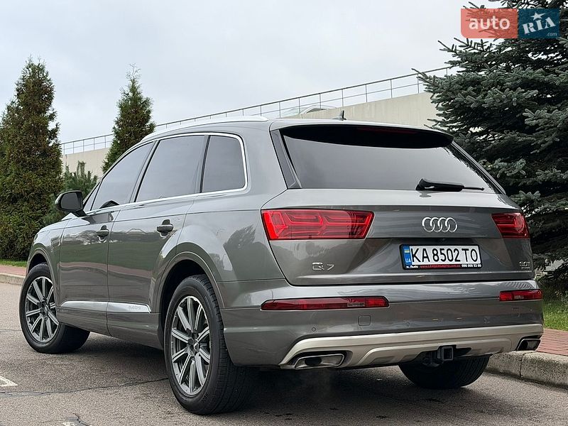 Внедорожник / Кроссовер Audi Q7 2016 в Киеве