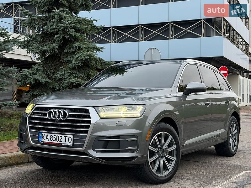 Внедорожник / Кроссовер Audi Q7 2016 в Киеве