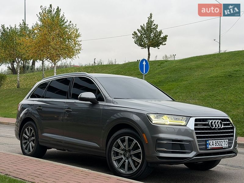 Внедорожник / Кроссовер Audi Q7 2016 в Киеве