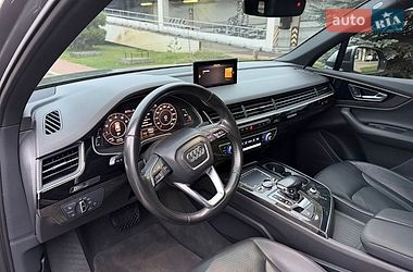 Внедорожник / Кроссовер Audi Q7 2016 в Киеве