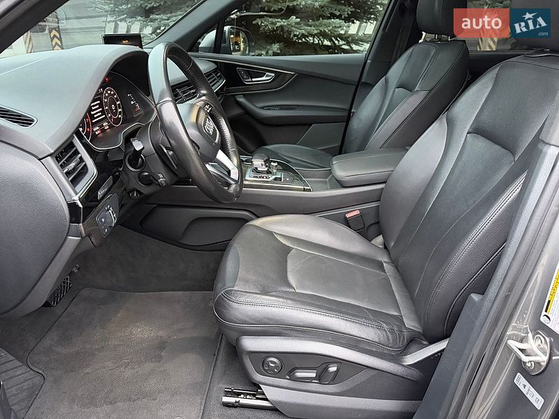 Внедорожник / Кроссовер Audi Q7 2016 в Киеве