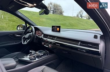 Внедорожник / Кроссовер Audi Q7 2016 в Киеве