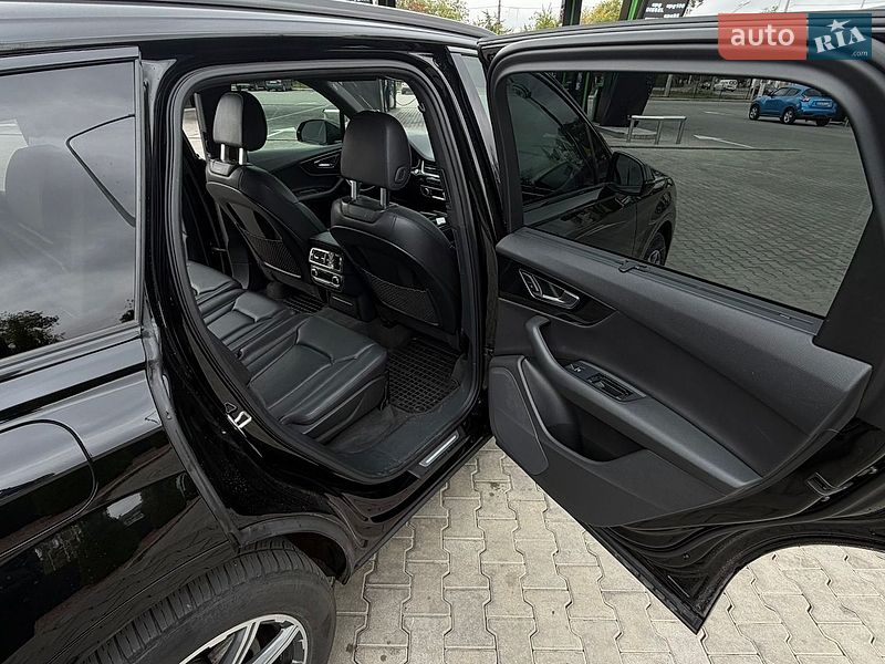 Внедорожник / Кроссовер Audi Q7 2016 в Одессе