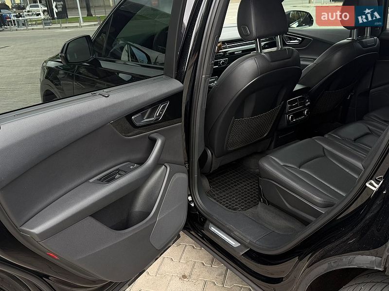 Внедорожник / Кроссовер Audi Q7 2016 в Одессе