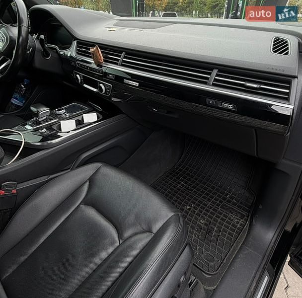 Внедорожник / Кроссовер Audi Q7 2016 в Одессе