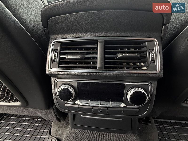 Внедорожник / Кроссовер Audi Q7 2016 в Одессе