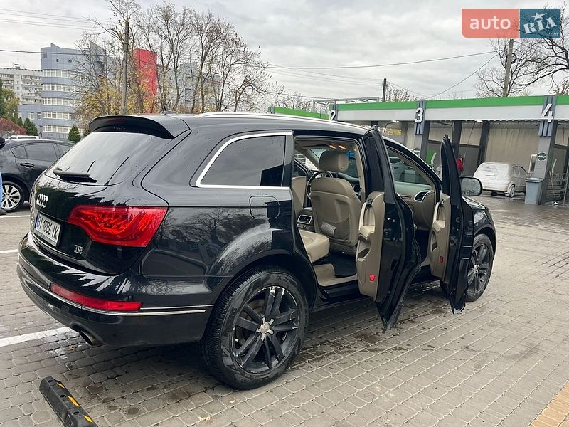 Позашляховик / Кросовер Audi Q7 2011 в Харкові