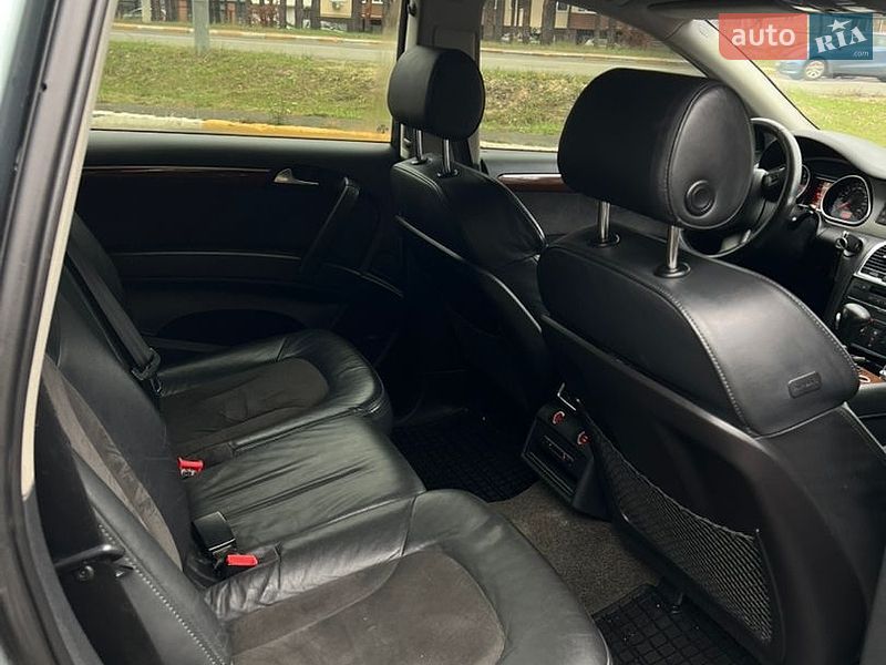 Позашляховик / Кросовер Audi Q7 2006 в Києві