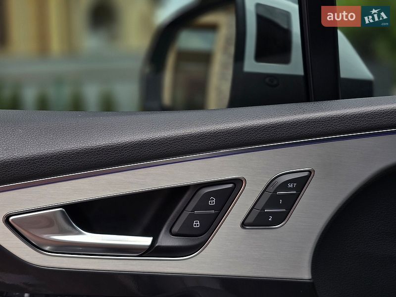 Позашляховик / Кросовер Audi Q7 2018 в Чернівцях
