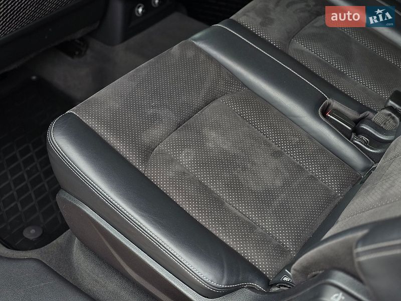Позашляховик / Кросовер Audi Q7 2018 в Чернівцях