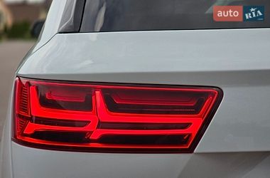 Позашляховик / Кросовер Audi Q7 2018 в Чернівцях
