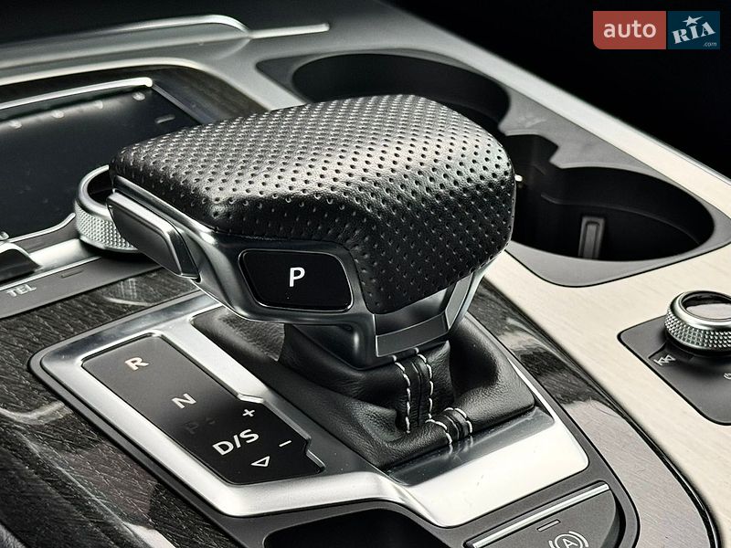 Позашляховик / Кросовер Audi Q7 2018 в Києві