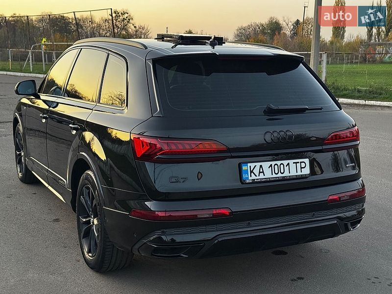 Внедорожник / Кроссовер Audi Q7 2023 в Киеве фото 5 Внедорожник / Кроссовер Audi Q7 2023 в Киеве