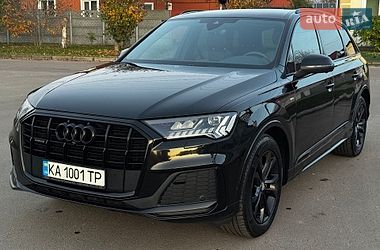 Audi Q7  2023