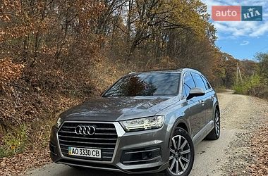 Audi Q7  2016