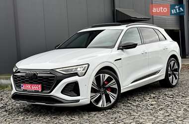 Audi Q8 e-tron  2024