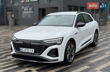 Audi Q8 e-tron  2023