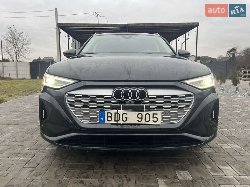 Внедорожник / Кроссовер Audi Q8 e-tron 2024 в Здолбунове