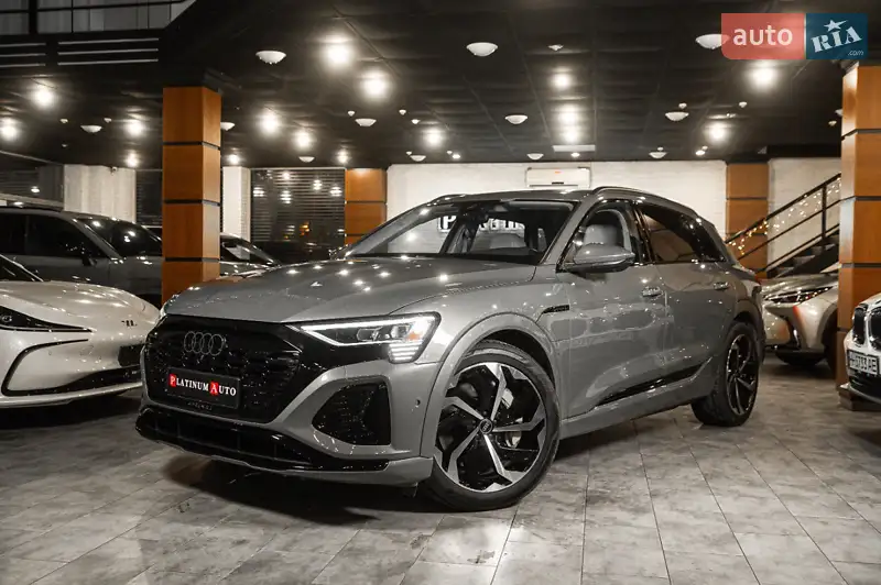 Audi Q8 e-tron 2023