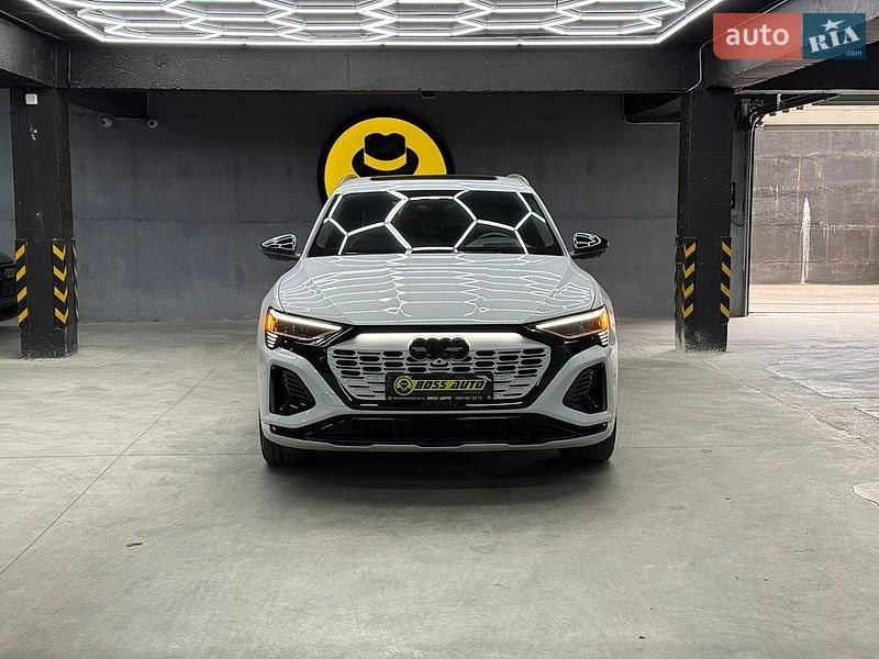 Позашляховик / Кросовер Audi Q8 e-tron 2023 в Івано-Франківську фото 4 Позашляховик / Кросовер Audi Q8 e-tron 2023 в Івано-Франківську