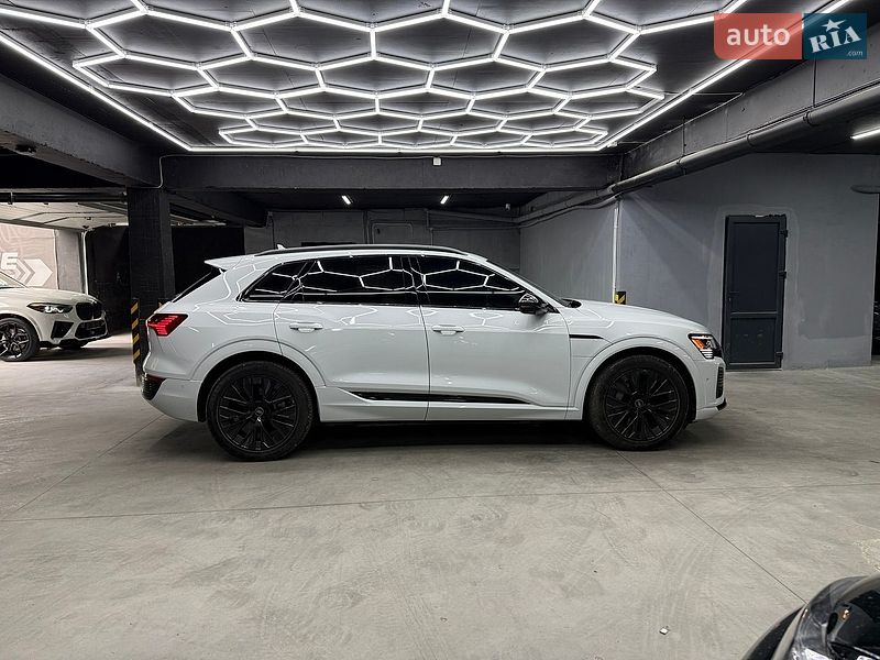 Позашляховик / Кросовер Audi Q8 e-tron 2023 в Івано-Франківську фото 10 Позашляховик / Кросовер Audi Q8 e-tron 2023 в Івано-Франківську