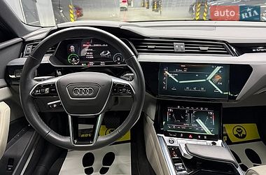Позашляховик / Кросовер Audi Q8 e-tron 2023 в Івано-Франківську фото 17 Позашляховик / Кросовер Audi Q8 e-tron 2023 в Івано-Франківську
