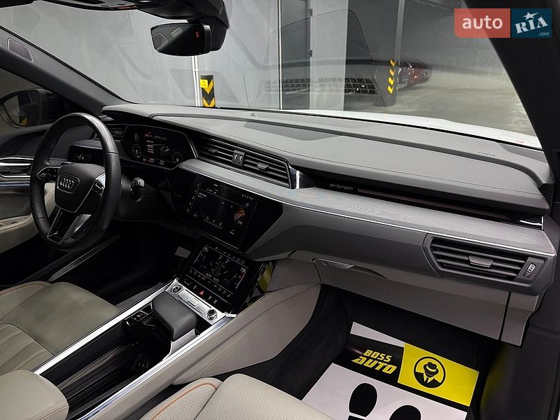 Позашляховик / Кросовер Audi Q8 e-tron 2023 в Івано-Франківську фото 28 Позашляховик / Кросовер Audi Q8 e-tron 2023 в Івано-Франківську