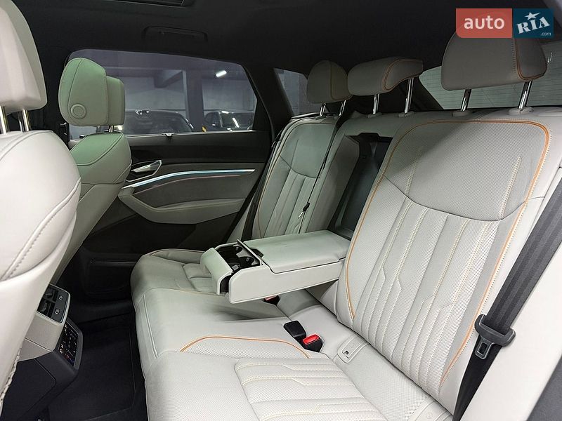 Позашляховик / Кросовер Audi Q8 e-tron 2023 в Івано-Франківську фото 29 Позашляховик / Кросовер Audi Q8 e-tron 2023 в Івано-Франківську