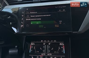 Внедорожник / Кроссовер Audi Q8 e-tron 2023 в Ровно