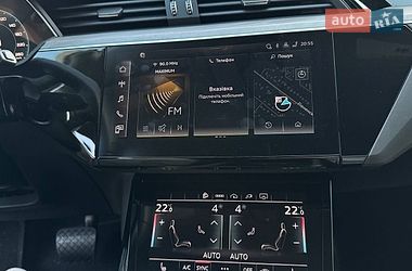 Внедорожник / Кроссовер Audi Q8 e-tron 2023 в Ровно